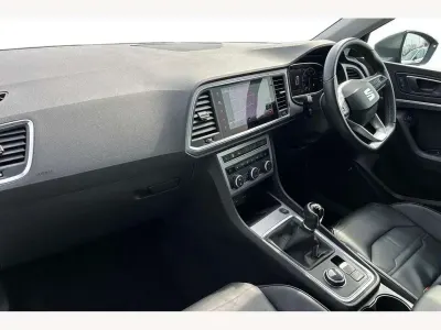 Käytetty Seat Ateca Black Edition 150 HP (110 kW) 2023 Musta Katumaasturi