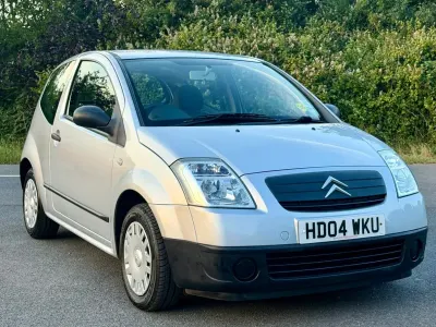 Used Citroën C2 60 HP (44 kW) 2004 Silver Hatchback
