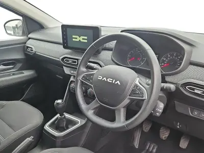 Used Dacia Sandero Expression 100 HP (73 kW) 2023 White Hatchback