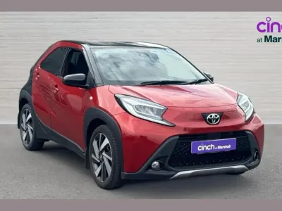 Used Toyota Aygo X 72 HP (52 kW) 2022 Red SUV