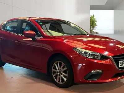Used Mazda 3 165 HP (121 kW) 2015 Red Hatchback