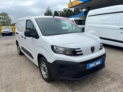 Used Peugeot Partner 100 HP (73 kW) 2024 White MPV