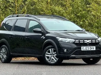 Usado Dacia Jogger Expression 109 HP (80 kW) 2023 Monovolume