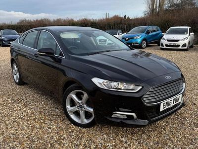 Black Used 2016 Ford Mondeo Titanium Hatchback | £6,400 (Fair price)