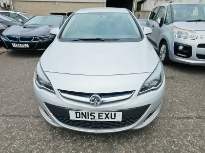 Used Vauxhall Astra SRi 2015 Silver Hatchback