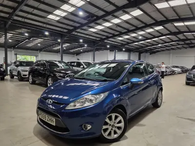 Second-hand Ford Fiesta Zetec 96 CP (70 kW) 2009 Albastru Hatchback