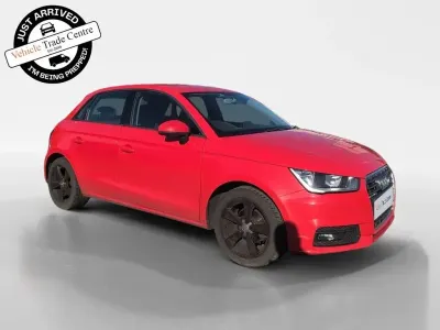 Usado Audi A1 Sportback Sport 95 CV (69 kW) 2015 Rojo Utilitario