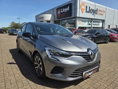 Used Renault Clio Evolution 90 HP (66 kW) 2023 Grey Hatchback