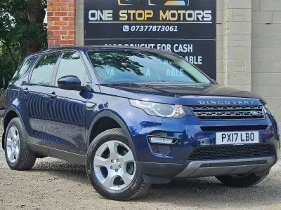 Used Land Rover Discovery 5 SE 2017 Blue SUV