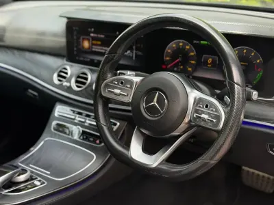 Usado Mercedes E300