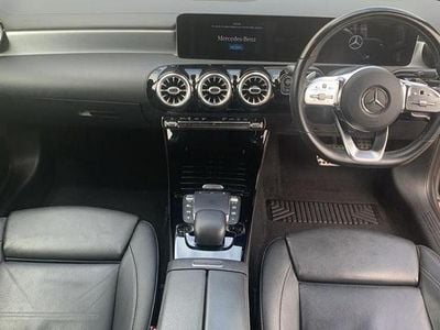 Mercedes CLA220