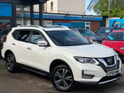 Used Nissan X-Trail N-Connecta 130 HP (95 kW) 2018 White SUV