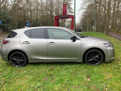 Lexus CT200h