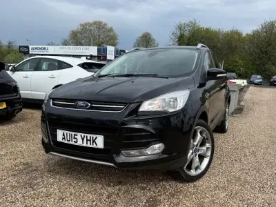 Second-hand Ford Kuga Titanium 180 CP (132 kW) 2015 Negru SUV