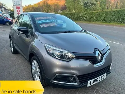 Usado Renault Captur Dynamique 90 HP (66 kW) 2016 Cinzento SUV