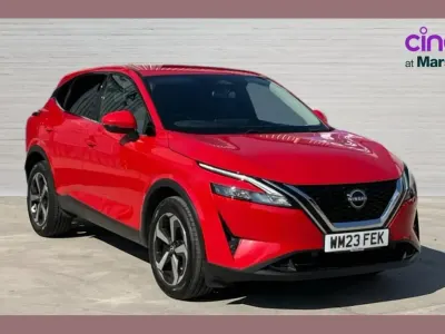 Used Nissan Qashqai N-Connecta 155 HP (114 kW) 2023 Red SUV