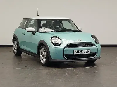 Used Mini Cooper Classic 114 kW (156 HP) 2025 Green Hatchback