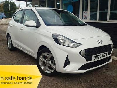 Used Hyundai i10 SE 67 HP (49 kW) 2022 White Hatchback