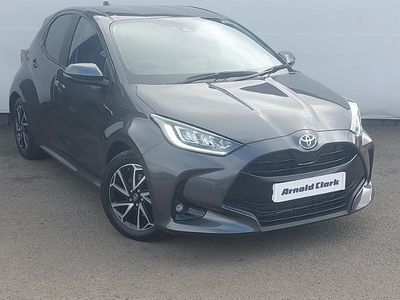 Used Toyota Yaris Hybrid Design 116 HP (85 kW) 2023 Grey Hatchback