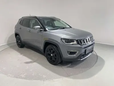 Begagnad Jeep Compass Limited 120 HK (88 kW) 2019 Grå SUV
