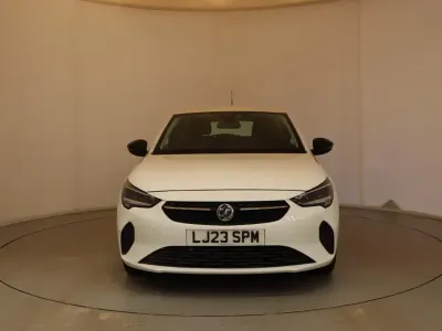 Used Vauxhall Corsa Design Edition 99 HP (72 kW) 2023 White Hatchback