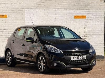 Second-hand Peugeot 208 2016 Negru Hatchback
