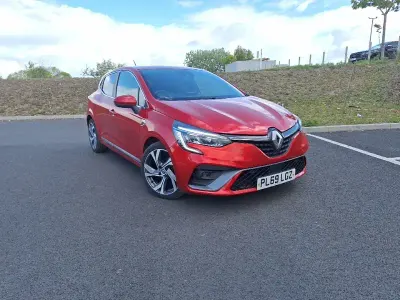 Używany Renault Clio V RS Line 85 KM (62 kW) 2020 Czerwony Hatchback