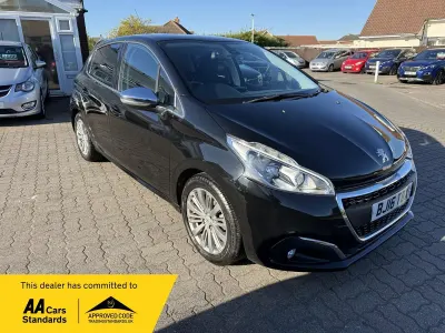 Used Peugeot 208 Allure 2016 Black Hatchback