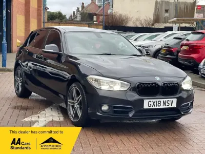 Usado BMW 118 Sport Line 136 HP (100 kW) 2018 Preto Citadino