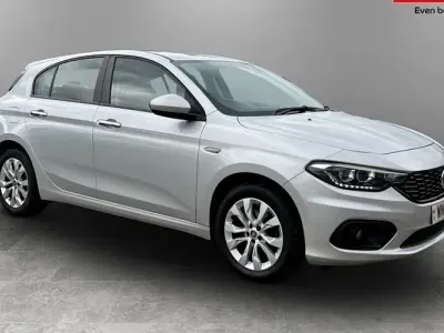 Używany Fiat Tipo Easy Plus 120 KM (88 kW) 2019 Hatchback