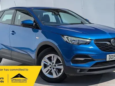 Used Vauxhall Grandland X S 130 HP (95 kW) 2019 Blue SUV