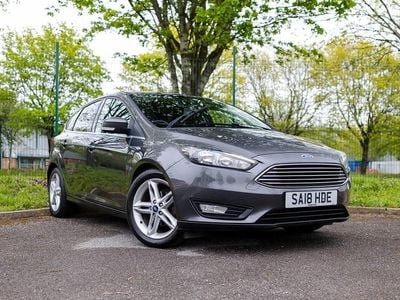 Used Ford Focus Zetec 120 HP (88 kW) 2018 Grey Hatchback