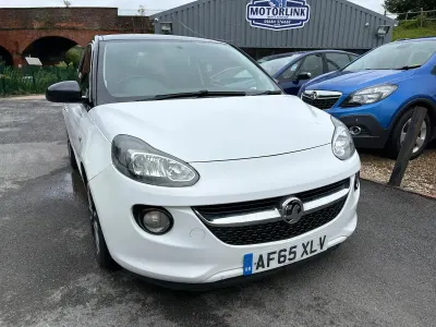 Used Vauxhall Adam Glam 87 HP (63 kW) 2015 White Hatchback