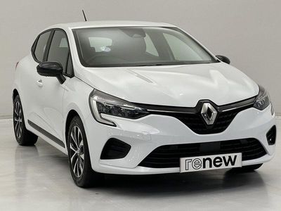 Used Renault Clio V 90 HP (66 kW) 2022 White  Hatchback