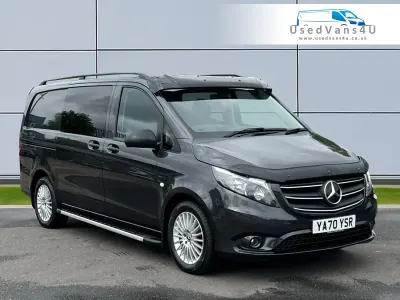 Usado Mercedes Vito Premium 190 HP (139 kW) 2021 Cinzento Van