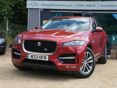Used Jaguar F-Pace R-Sport 180 HP (132 kW) 2016 Red SUV