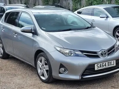 Used Toyota Auris