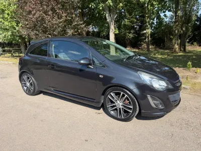 Used Vauxhall Corsa Edition 118 HP (86 kW) 2014 Black Hatchback