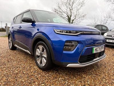 Blue Used 2022 Kia Soul EV SUV | £16,245