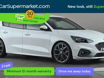 Używany Ford Focus ST 190 KM (139 kW) 2021 Biały Hatchback