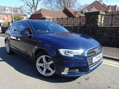 Begagnad Audi A3 Sportback Sport 2019 Blå Halvkombi