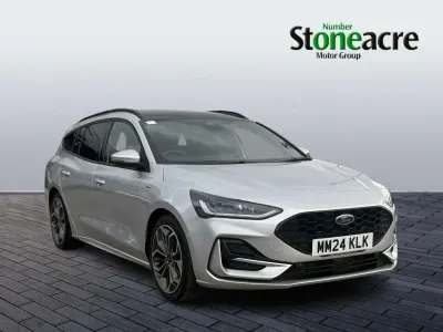 Używany Ford Focus ST-Line X 155 KM (114 kW) 2024 Srebrny Kombi