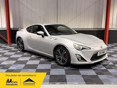 Used Toyota GT86 GT 200 HP (147 kW) 2013 Silver Coupe