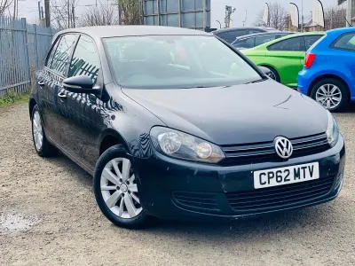 Używany VW Golf VII Match 105 KM (77 kW) 2012 Czarny Hatchback