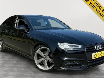 Usado Audi A4 Black Edition 150 HP (110 kW) 2018 Preto Sedan