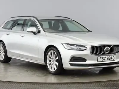 Used Volvo V90 Momentum 194 HP (142 kW) 2022 Estate