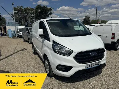 Used Ford Transit Custom Limited 130 HP (95 kW) 2023 White Van