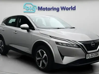 Used Nissan Qashqai Acenta Premium 190 HP (139 kW) 2023 Silver SUV