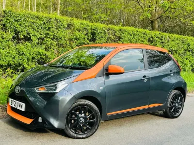 Used Toyota Aygo Edition 72 HP (52 kW) 2021 Grey Hatchback