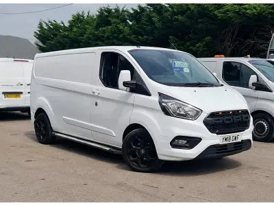 Used Ford Transit Custom Limited 130 HP (95 kW) 2018 White Van